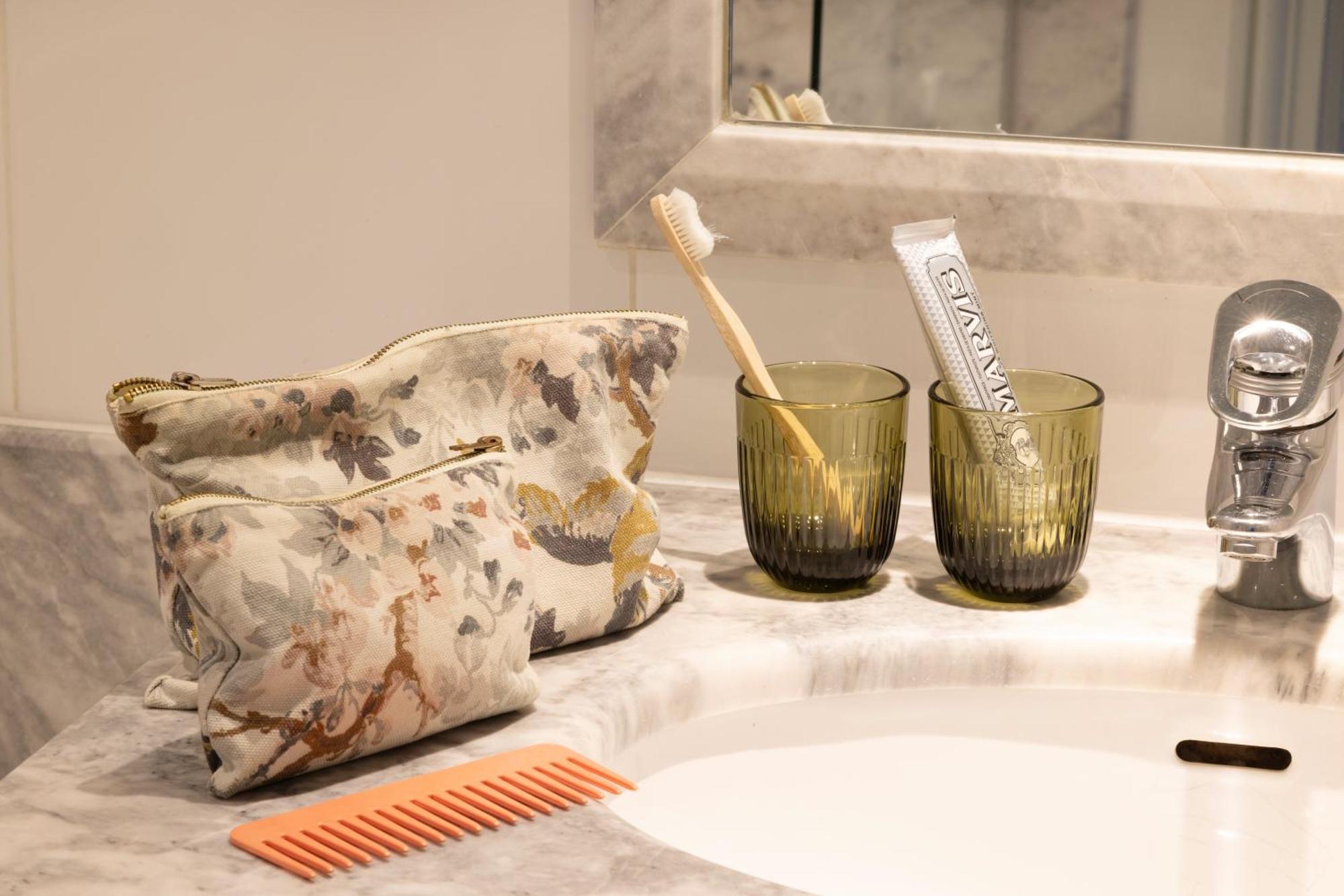 Hotel Le Lavoisier & Spa Париж Екстериор снимка