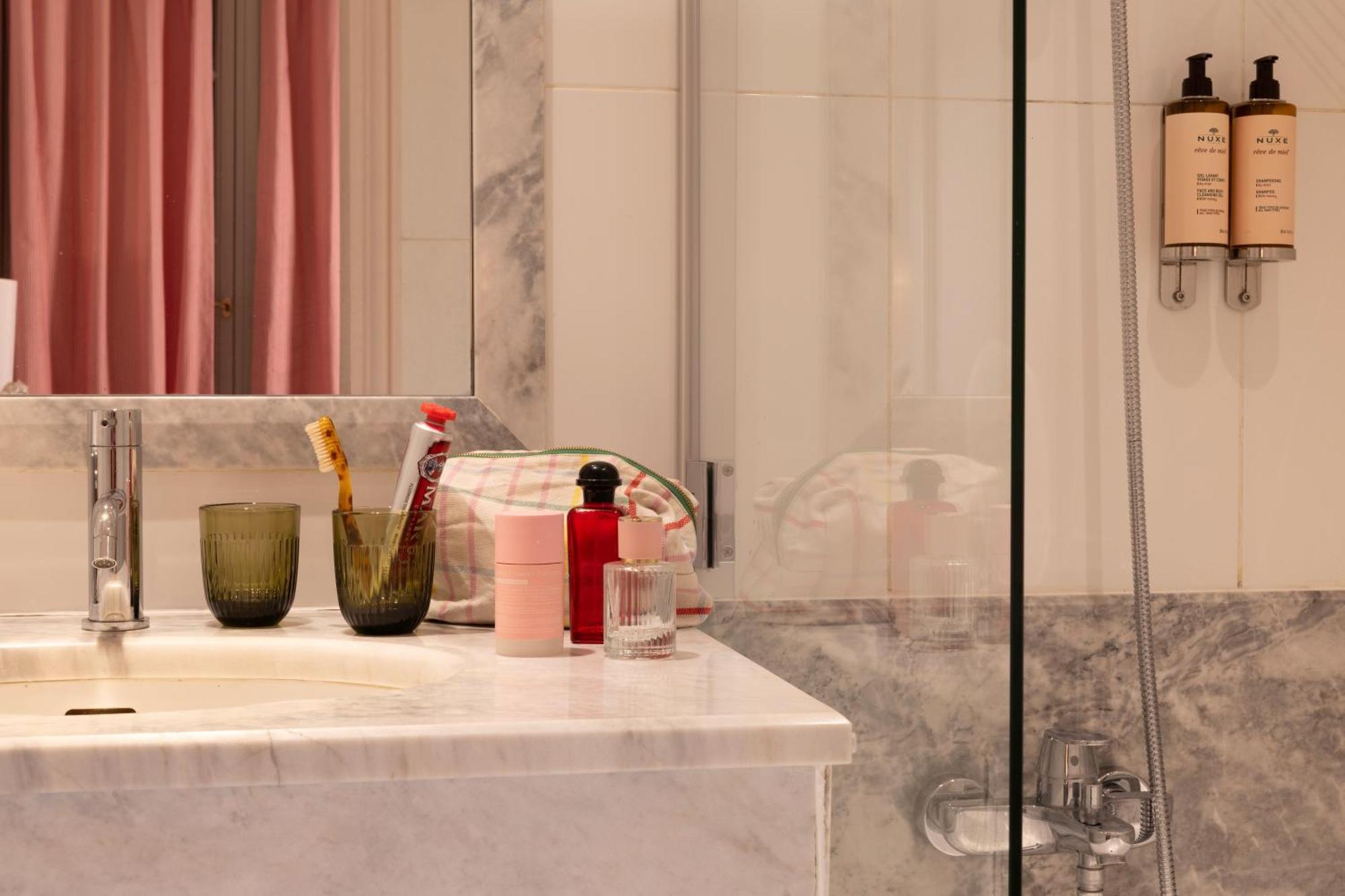 Hotel Le Lavoisier & Spa Париж Екстериор снимка